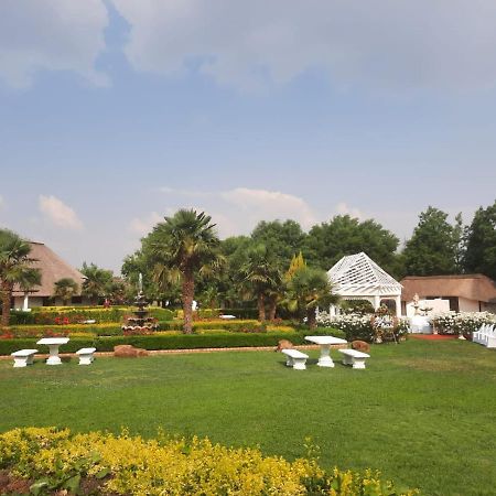 Lyon Paradise Bed and Breakfast Potchefstroom Buitenkant foto